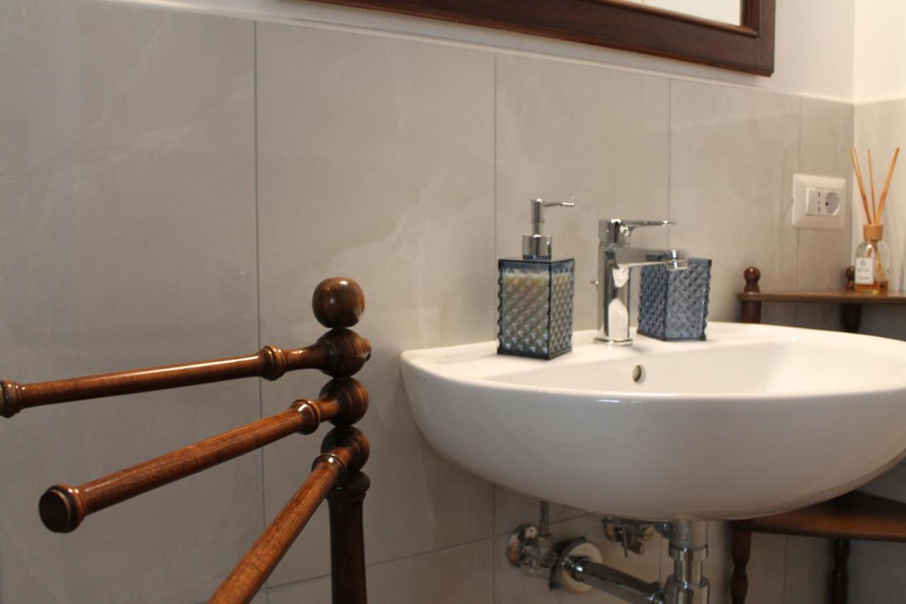 Casa Hari Bed & Breakfast Salerno Bagian luar foto