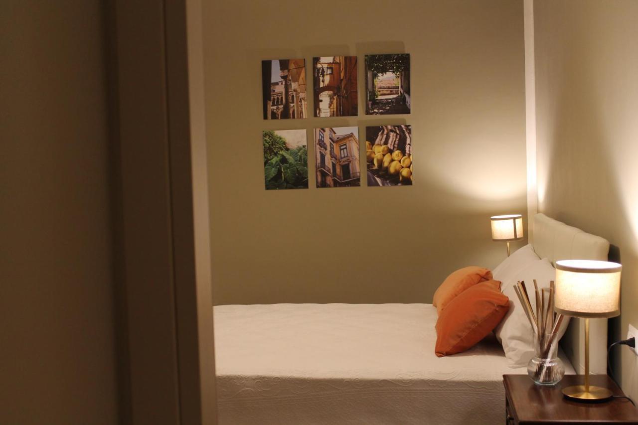 Casa Hari Bed & Breakfast Salerno Bagian luar foto